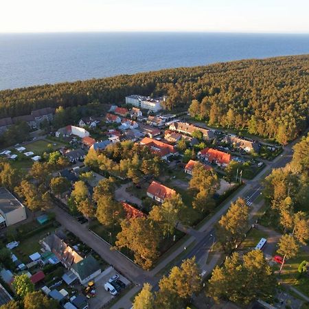 Osrodek Wypoczynkowy Merkury Mrzeżyno Buitenkant foto