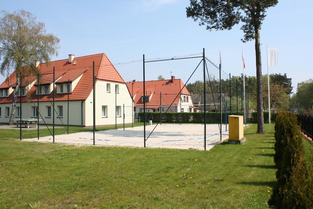 Osrodek Wypoczynkowy Merkury Mrzeżyno Buitenkant foto
