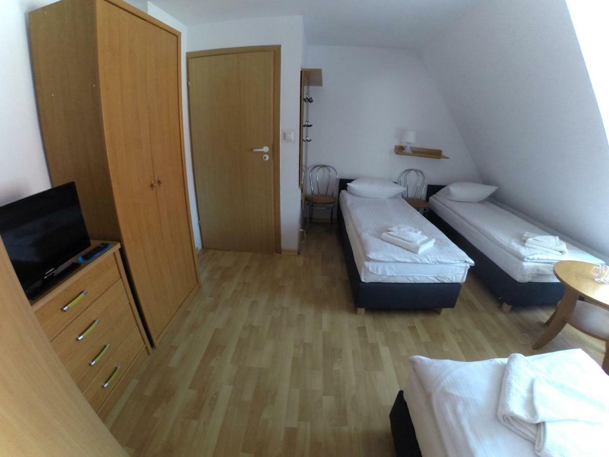 Osrodek Wypoczynkowy Merkury Mrzeżyno Buitenkant foto