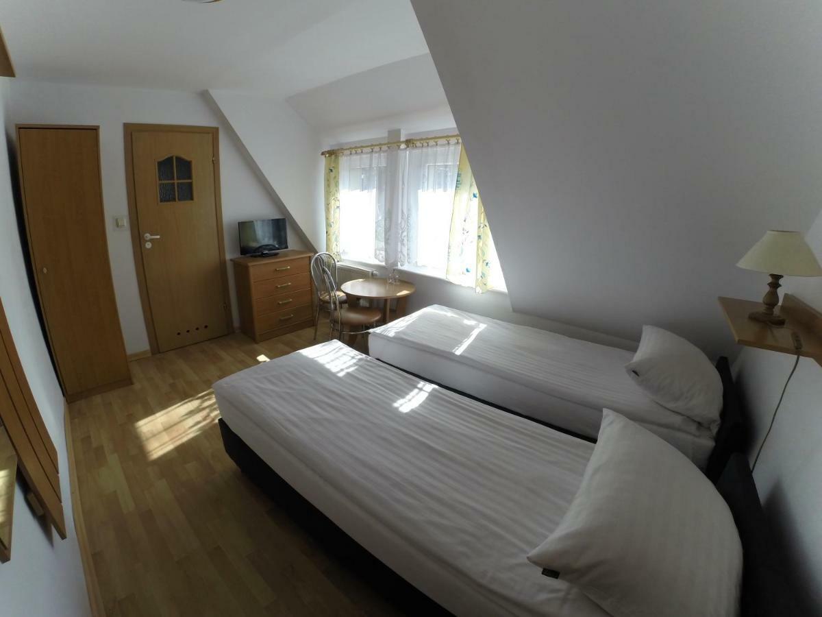 Osrodek Wypoczynkowy Merkury Mrzeżyno Buitenkant foto